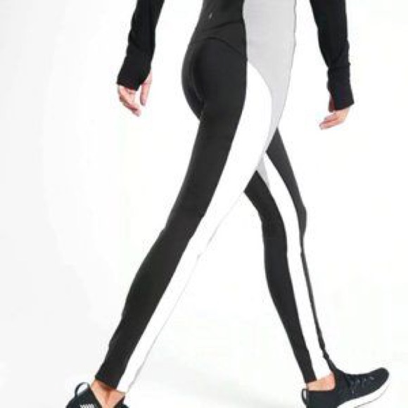 Athleta Color Block Black And White Leggings